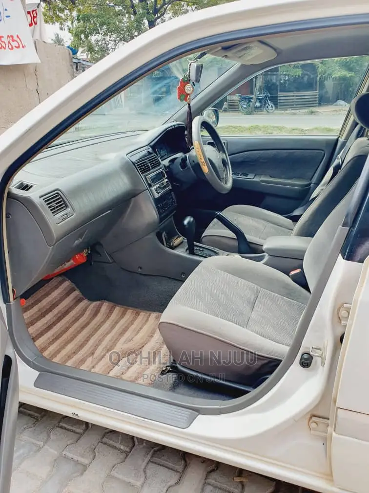 Toyota Corona Premio 2001 White