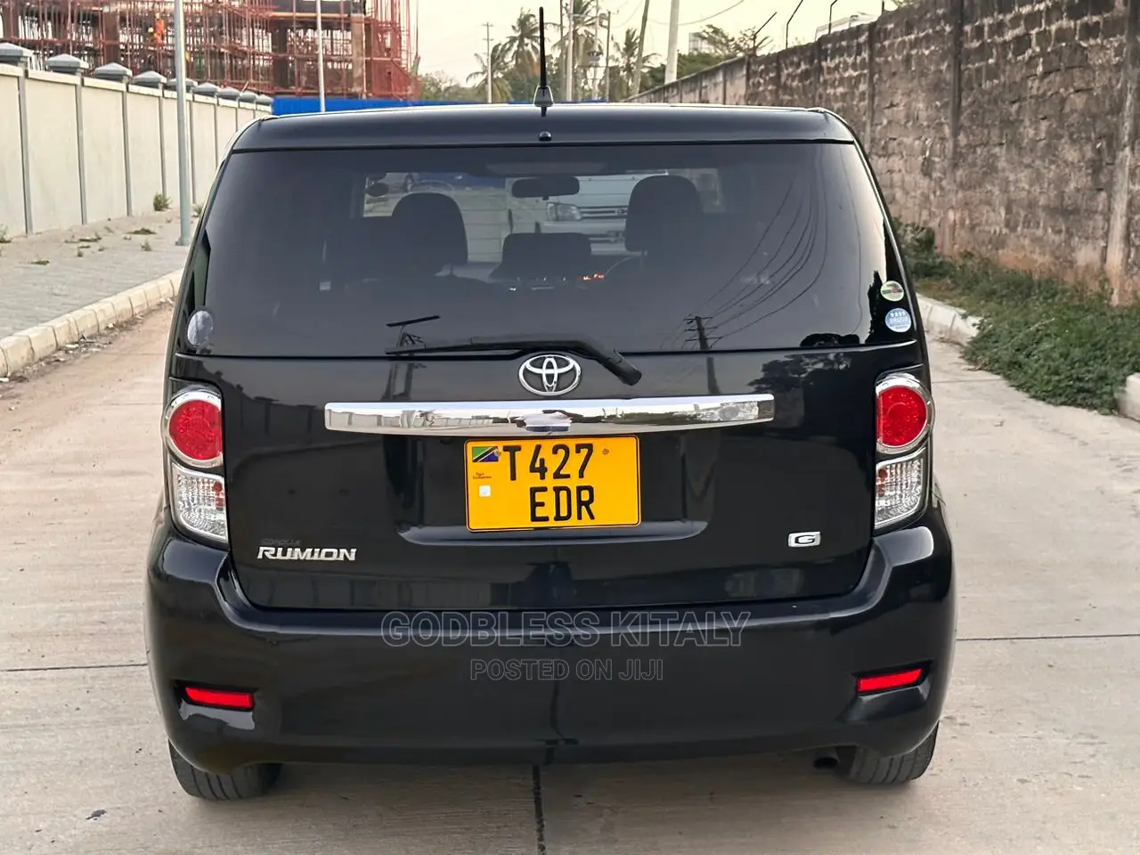 Toyota Corolla Rumion 2010 Black