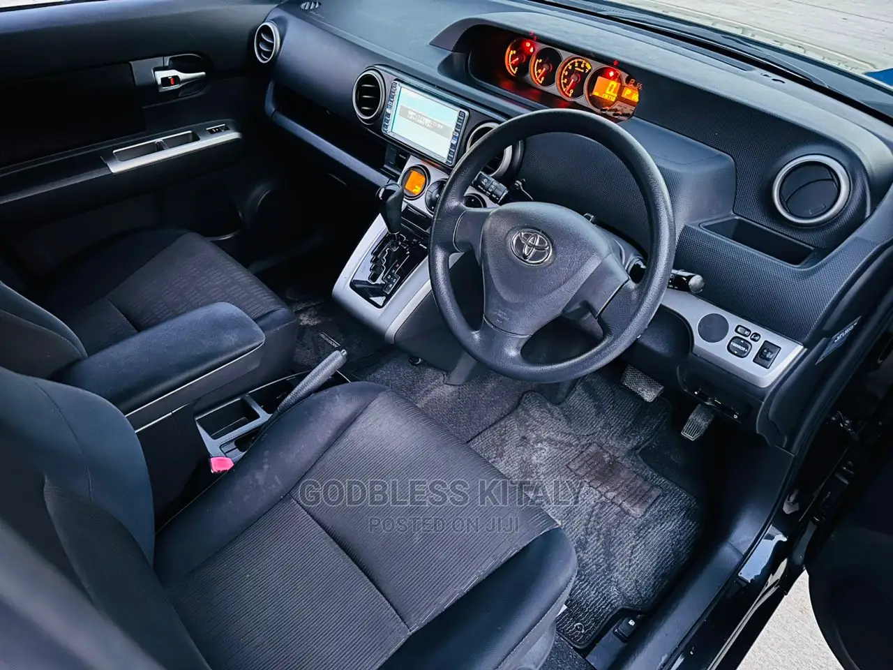 Toyota Corolla Rumion 2010 Black