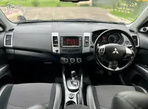 Mitsubishi Outlander 2010 Black