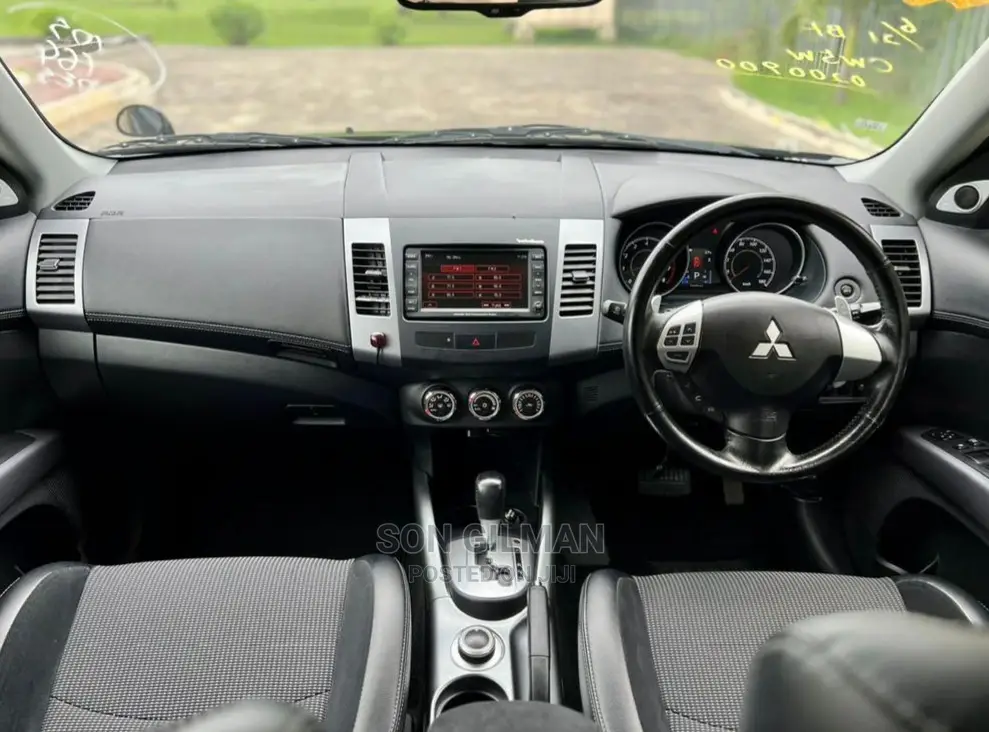 Mitsubishi Outlander 2010 Black