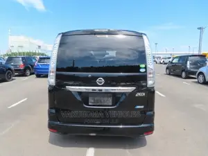 Nissan Serena 2013 Black