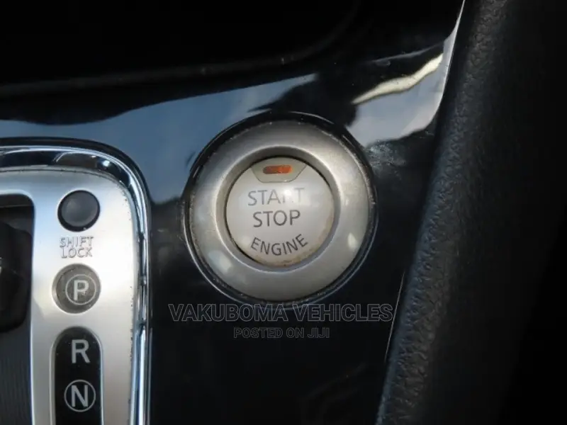 Nissan Serena 2013 Black