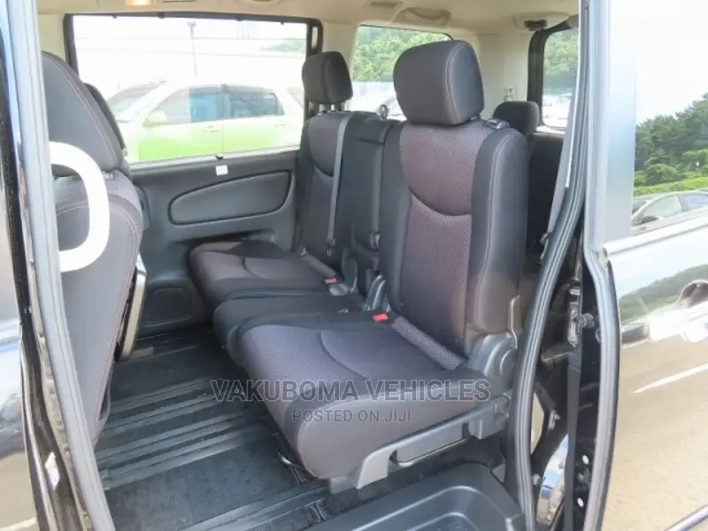 Nissan Serena 2013 Black