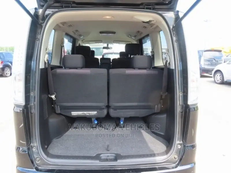 Nissan Serena 2013 Black