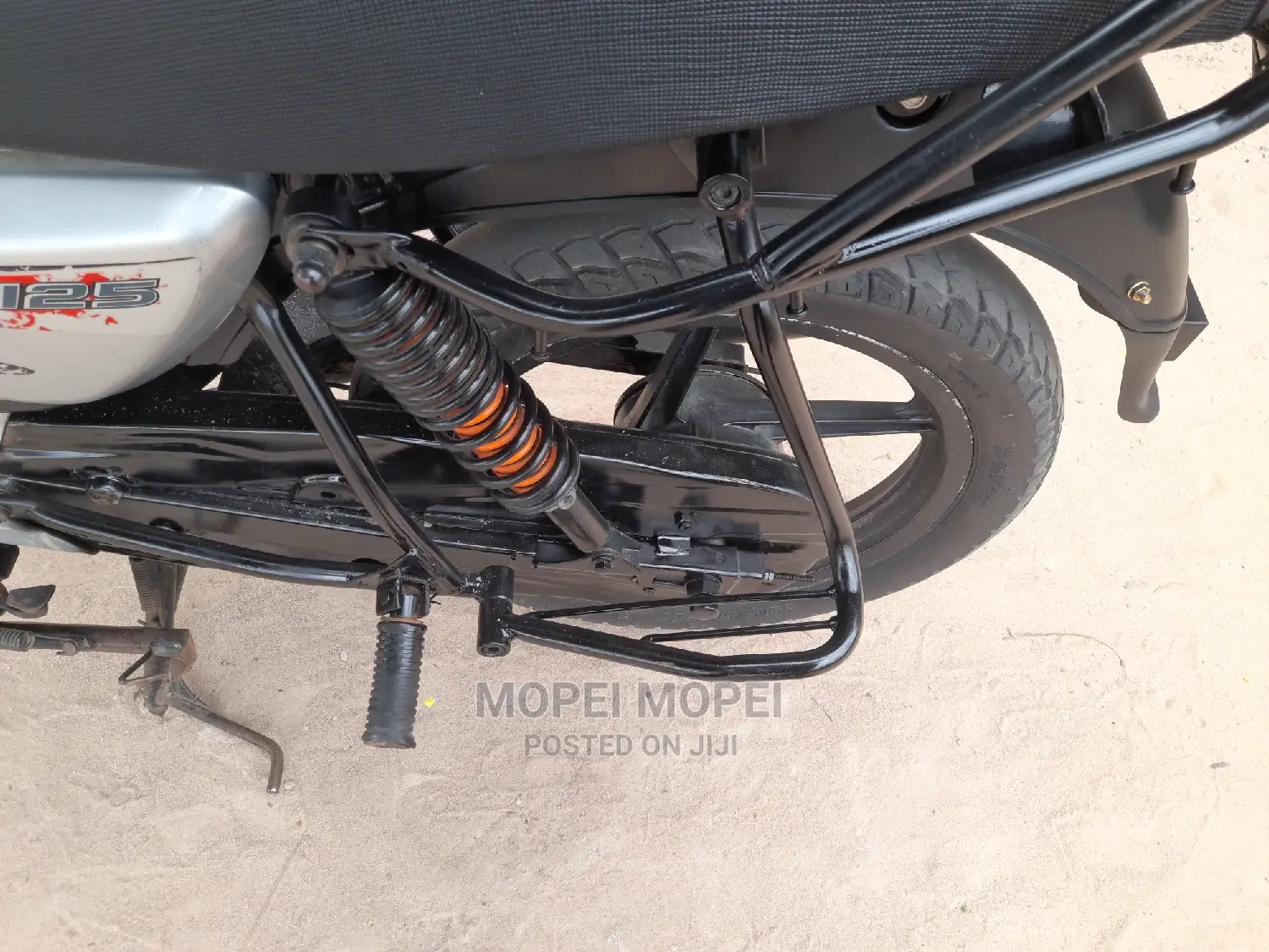 Bajaj Boxer X125 2020 Black