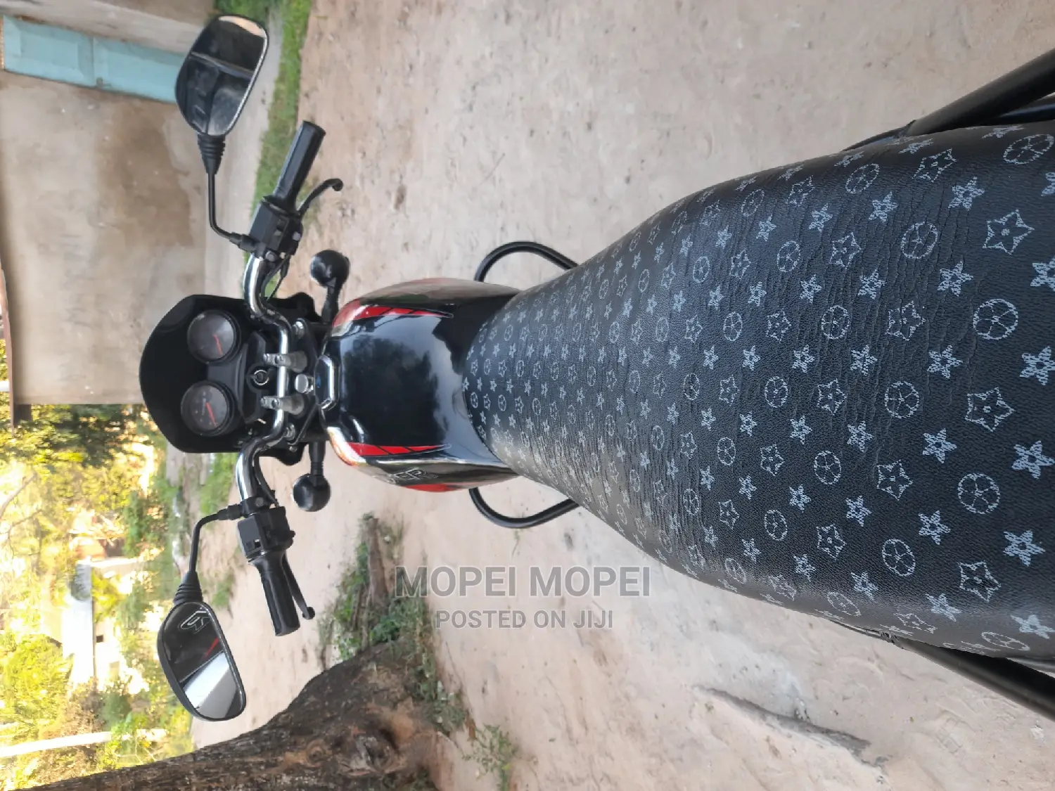 Bajaj Boxer X125 2020 Black