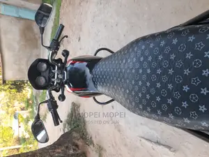 Bajaj Boxer X125 2020 Black