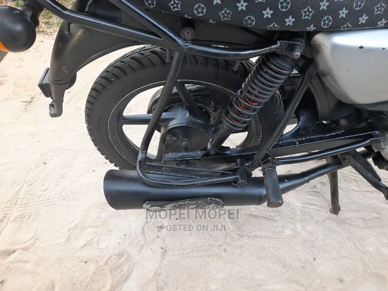 Bajaj Boxer X125 2020 Black