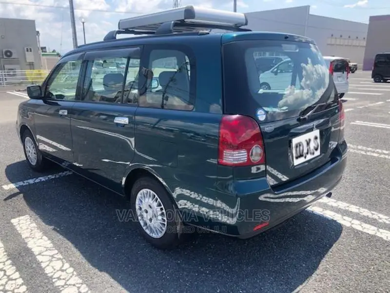 Mitsubishi Dion 2.0 2000 Green
