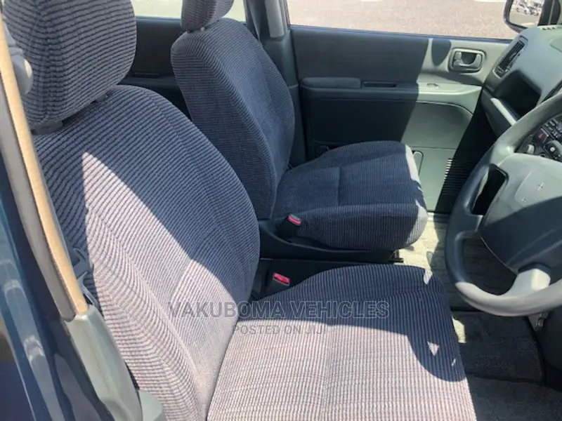 Mitsubishi Dion 2.0 2000 Green