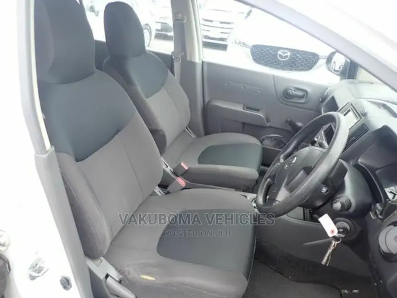 Nissan Advan 2016 White