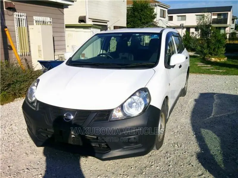 Nissan Advan 2017 White