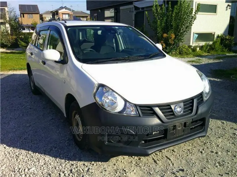 Nissan Advan 2017 White