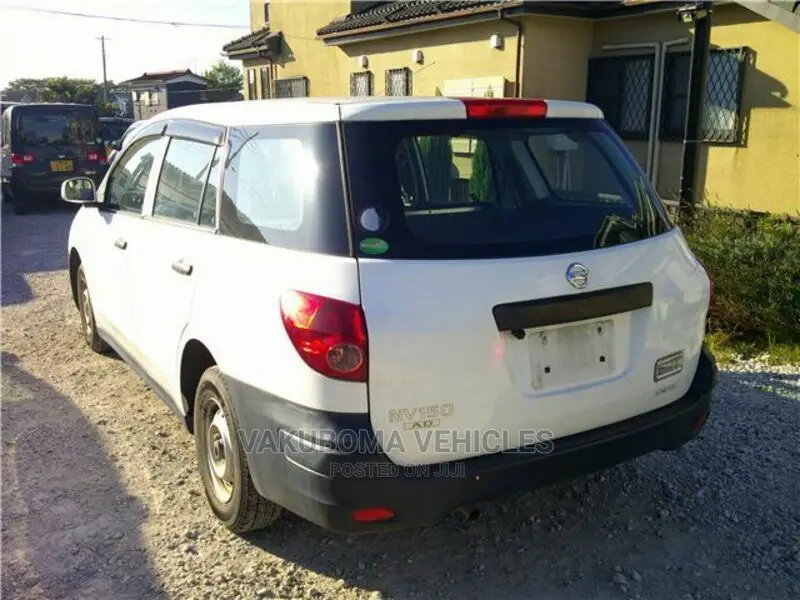 Nissan Advan 2017 White