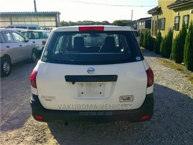 Nissan Advan 2017 White