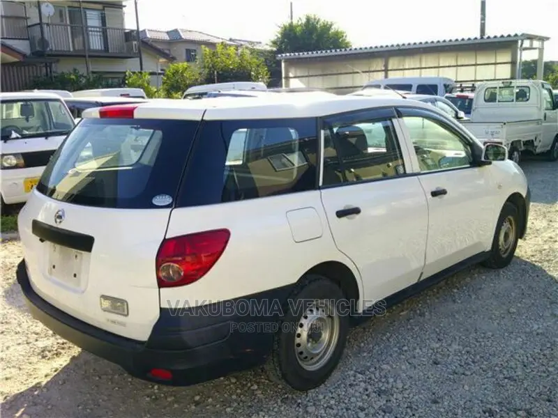 Nissan Advan 2017 White