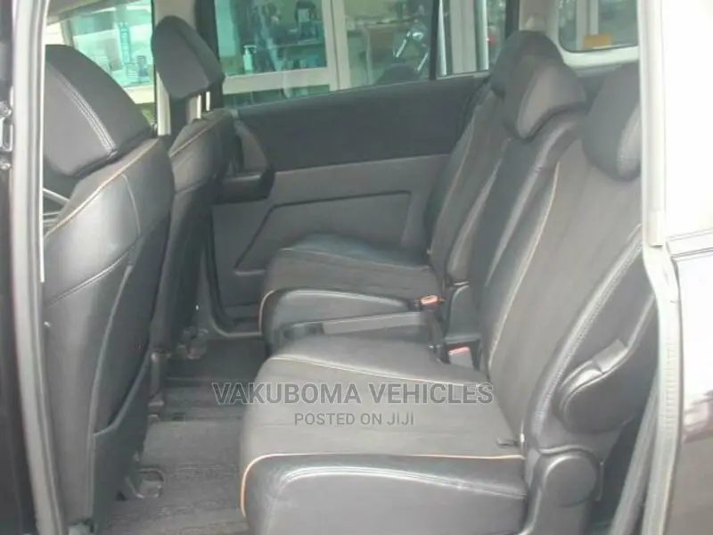 Mazda Premacy 2012 Purple