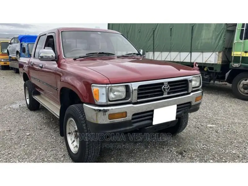 Toyota Hilux 1996 Red