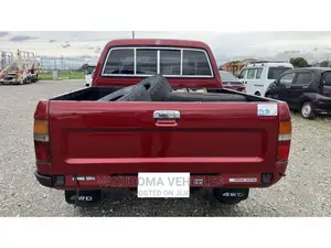 Toyota Hilux 1996 Red