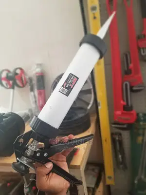 Caulking Glue Gun 9"
