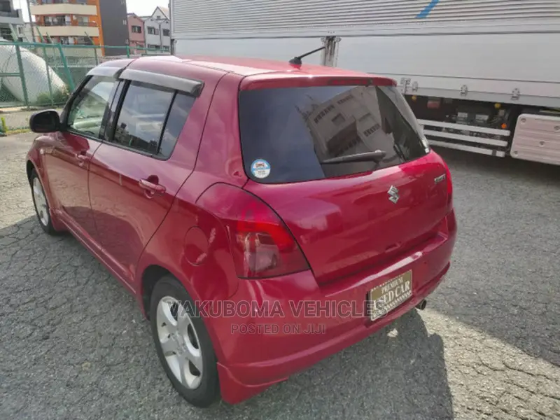 Suzuki Swift 2006 Red