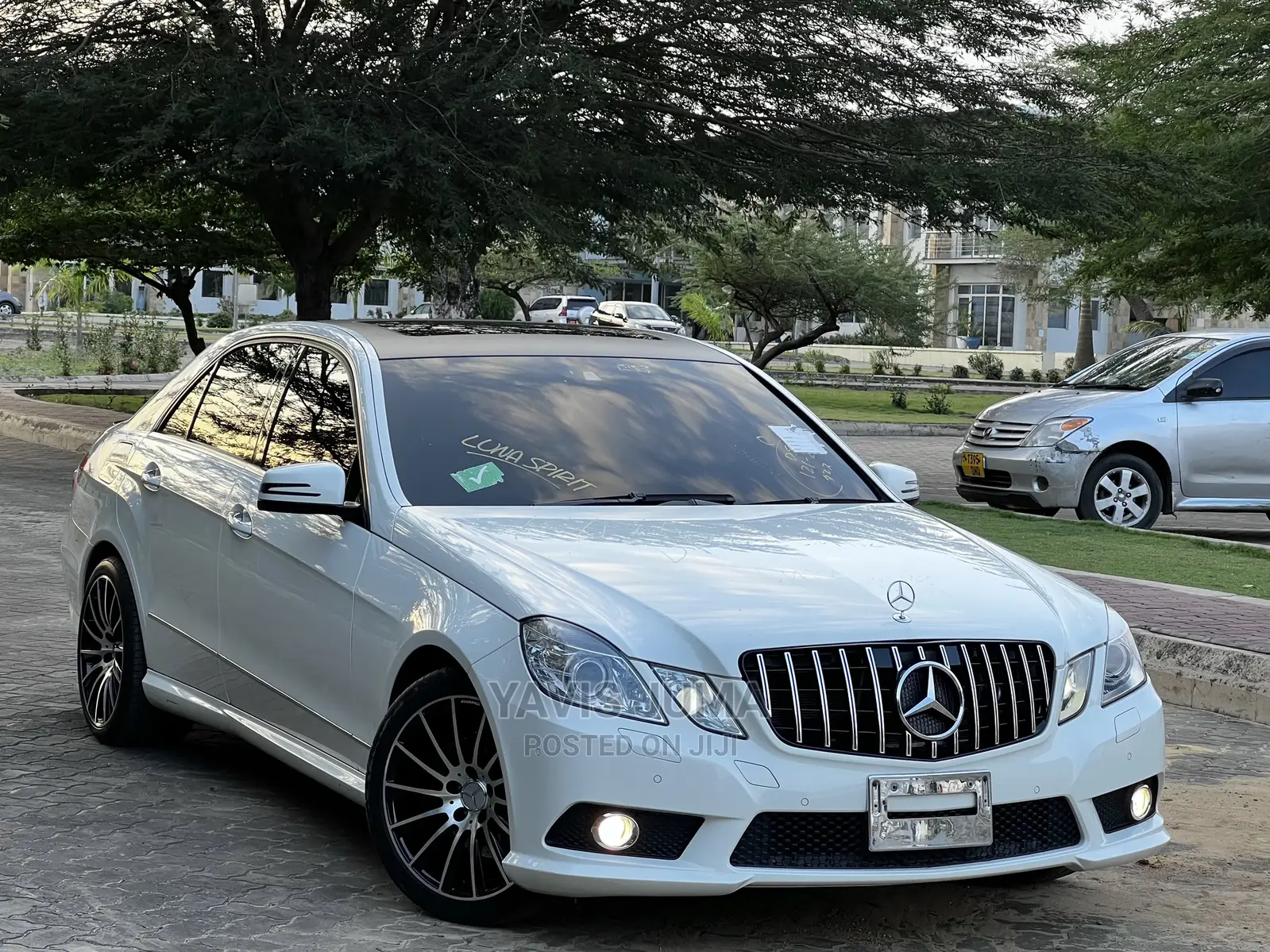 Mercedes-Benz E250 2011 White