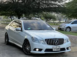 Mercedes-Benz E250 2011 White