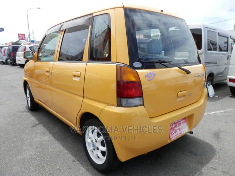 Subaru Pleo 2002 Yellow