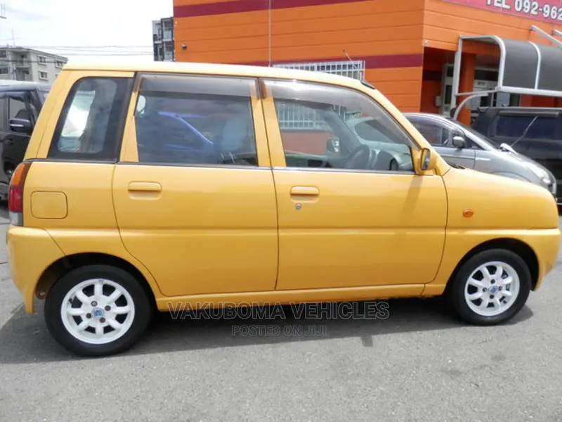 Subaru Pleo 2002 Yellow