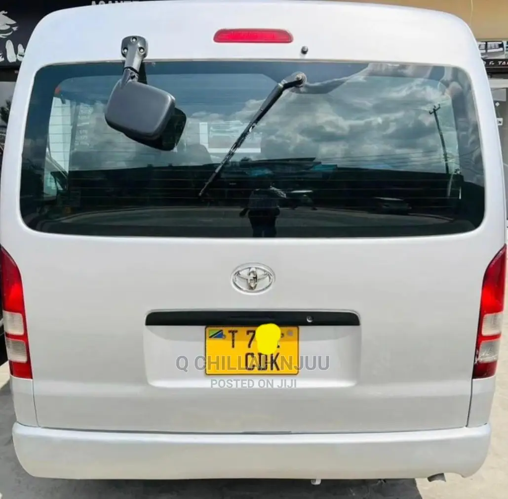 Toyota HiAce 2008 Silver
