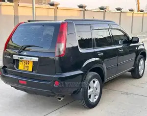 Nissan X-Trail 2.0 Comfort 2005 Black