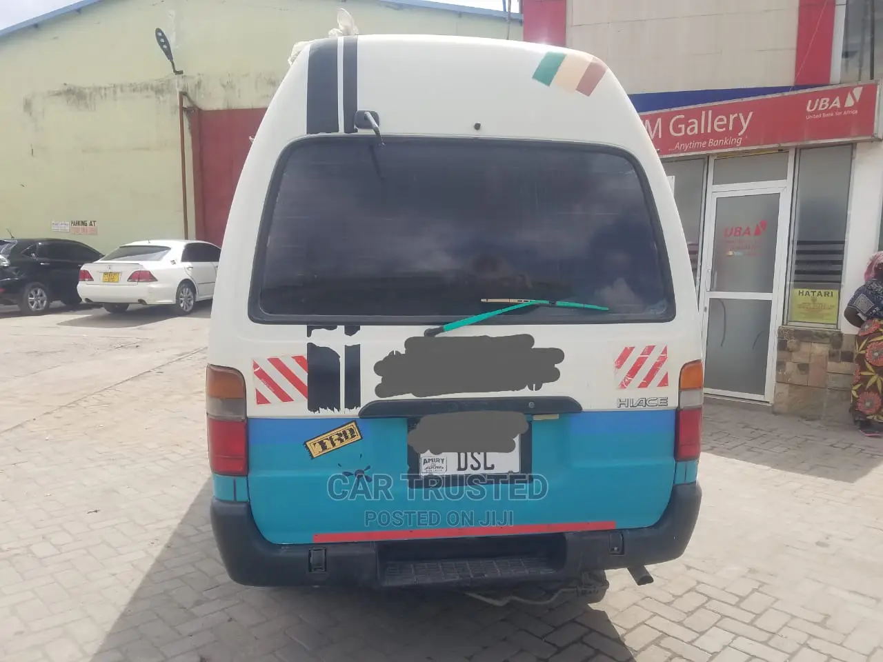 Toyota HiAce 2000 White