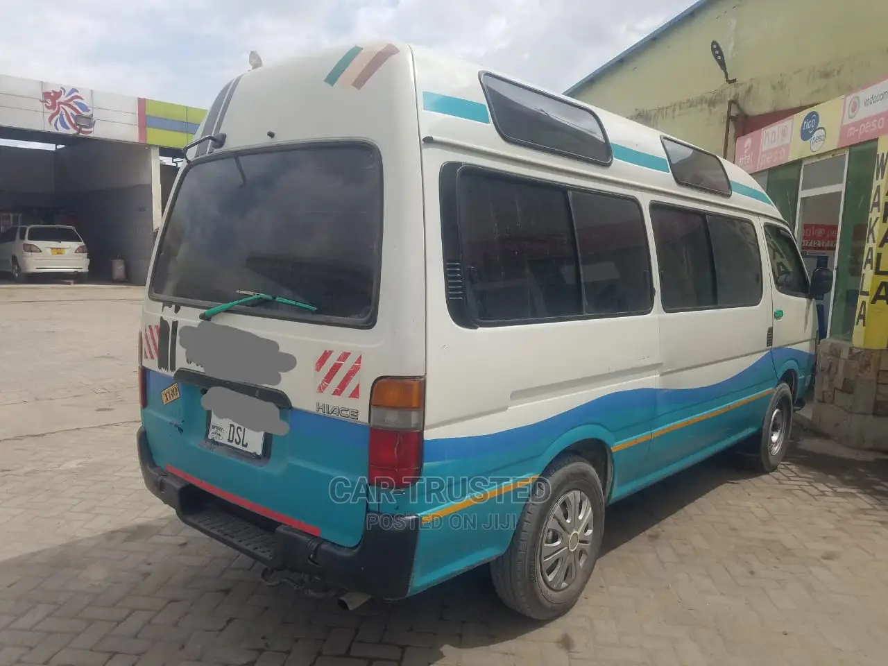 Toyota HiAce 2000 White
