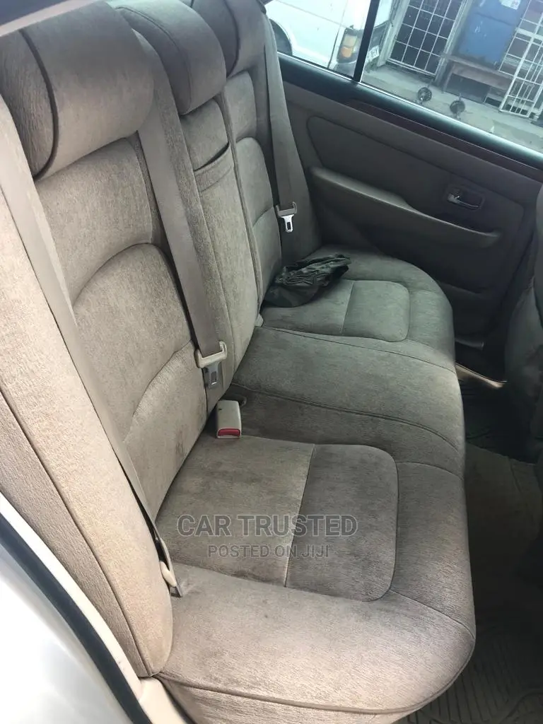 Toyota Brevis 2004 Silver