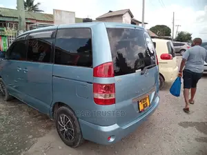 Toyota Noah 2.0 FWD (8 Seater) 2005 Blue