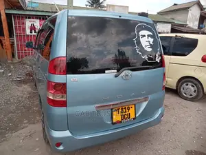 Toyota Noah 2.0 FWD (8 Seater) 2005 Blue
