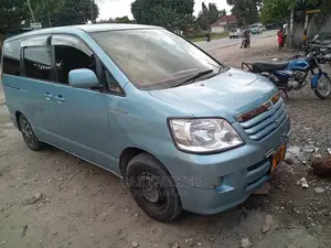 Toyota Noah 2.0 FWD (8 Seater) 2005 Blue