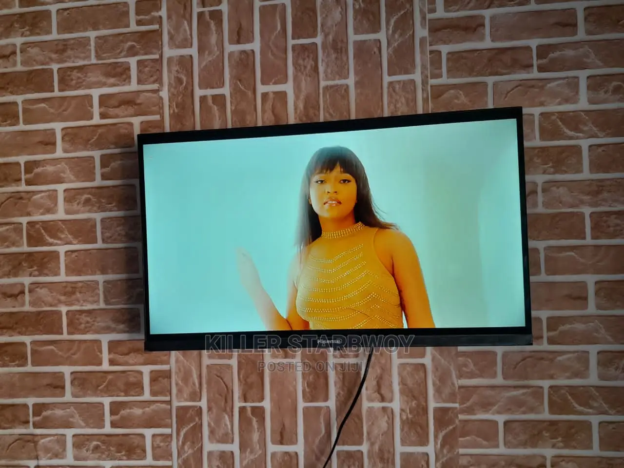 Hisense Inchi 32 Frameless