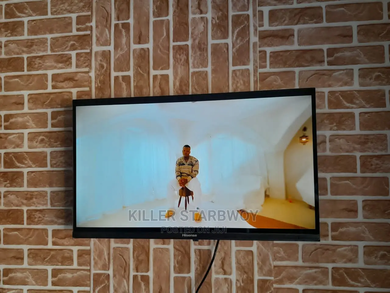 Hisense Inchi 32 Frameless
