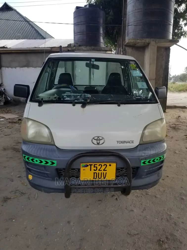 Toyota Townace 2004 White