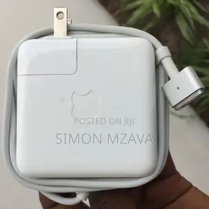 Adapta Za Laptop Apple Halisi (Org) Kutoka Marekani Na UK.