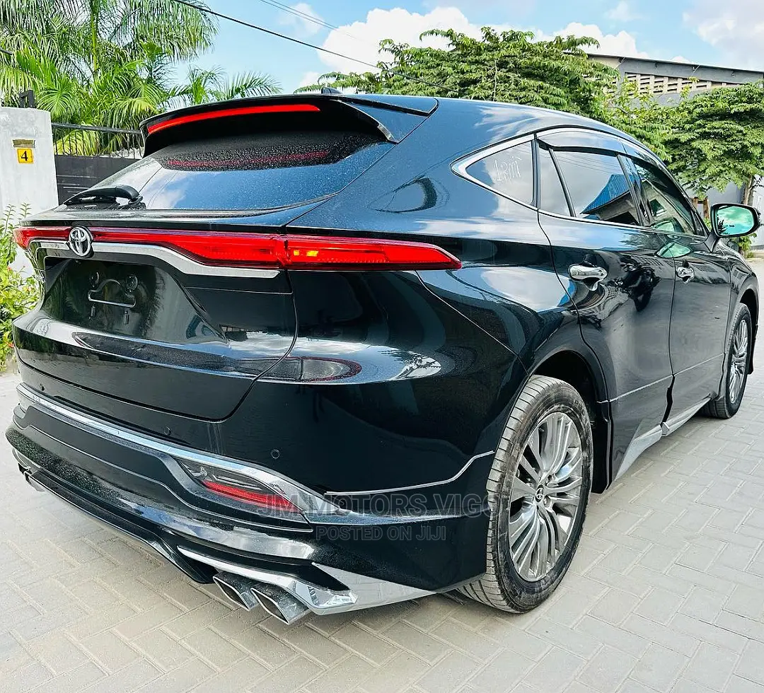 Toyota Harrier 2021 Black