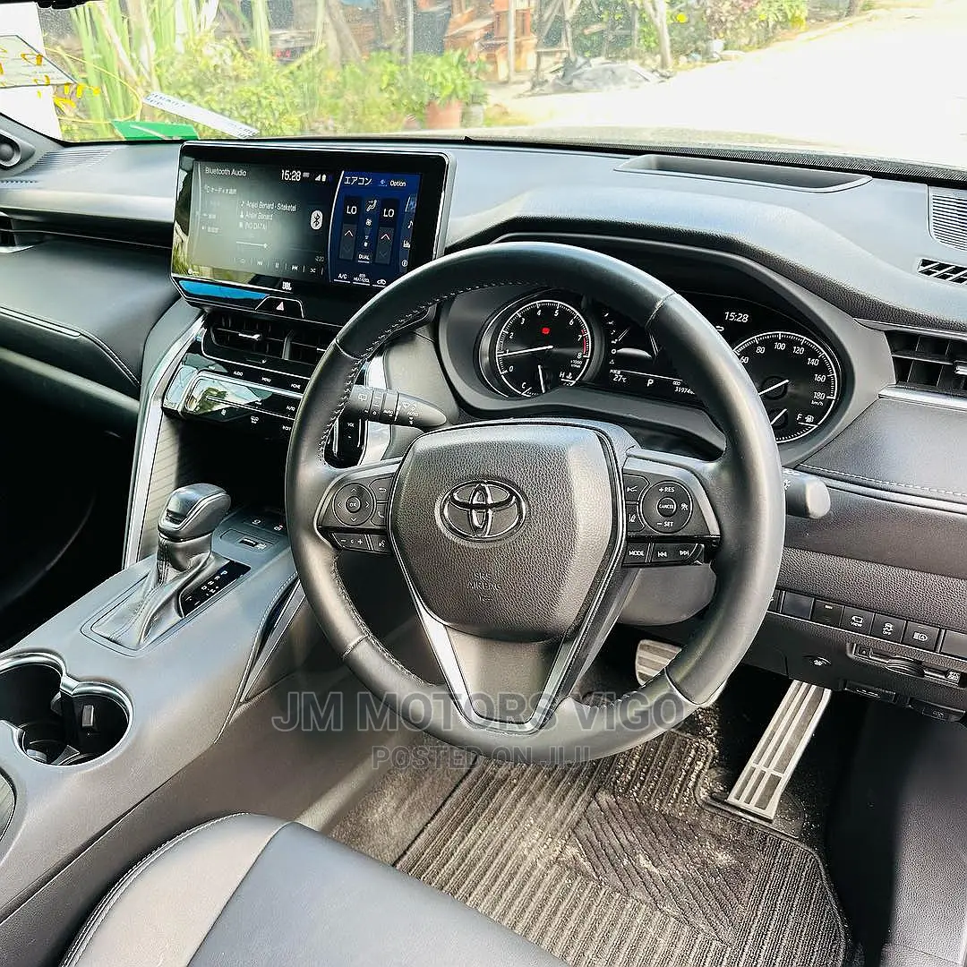 Toyota Harrier 2021 Black