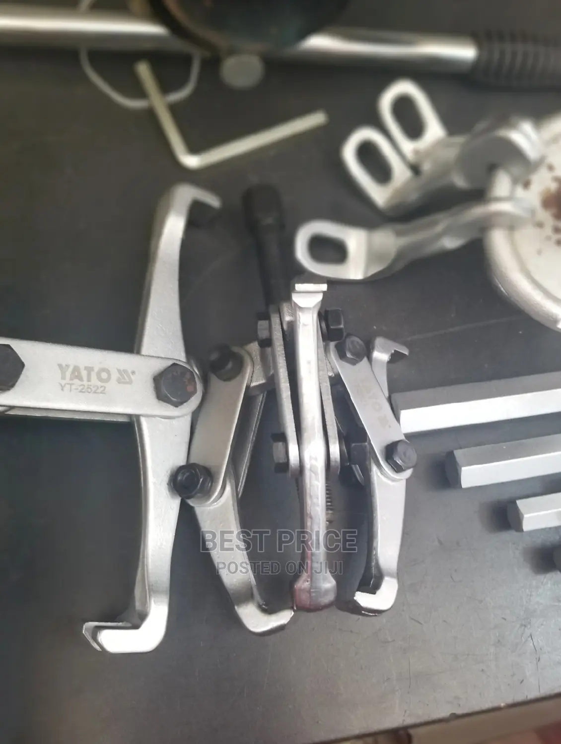 3 JAW PULLER 4 Inch