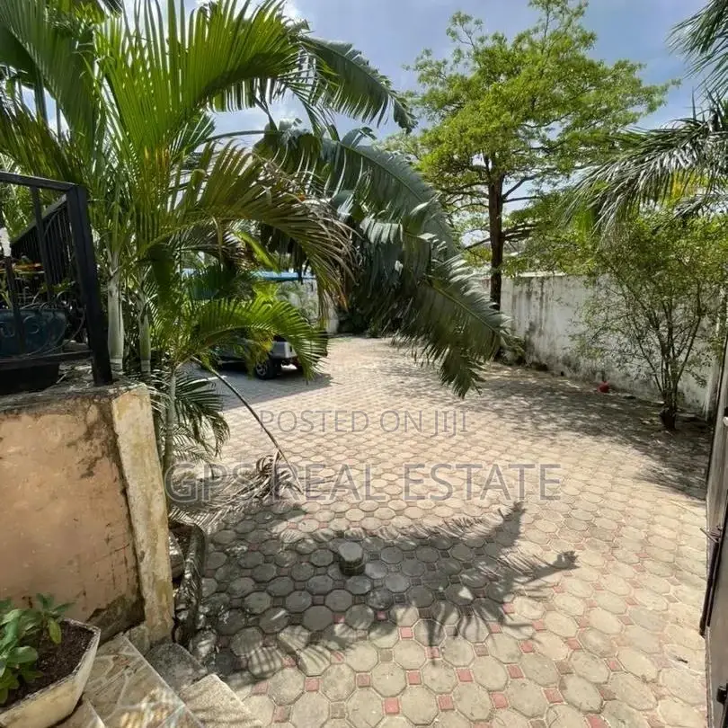 3bdrm House in Tegeta Wazo Bwawani, Kinondoni for sale
