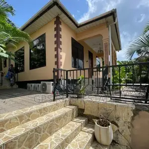 3bdrm House in Tegeta Wazo Bwawani, Kinondoni for sale
