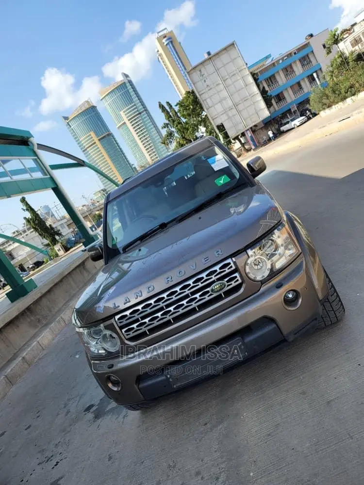 Land Rover Discovery 2010 Gray