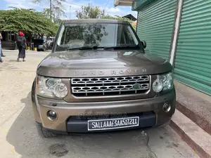 Land Rover Discovery 2010 Gray