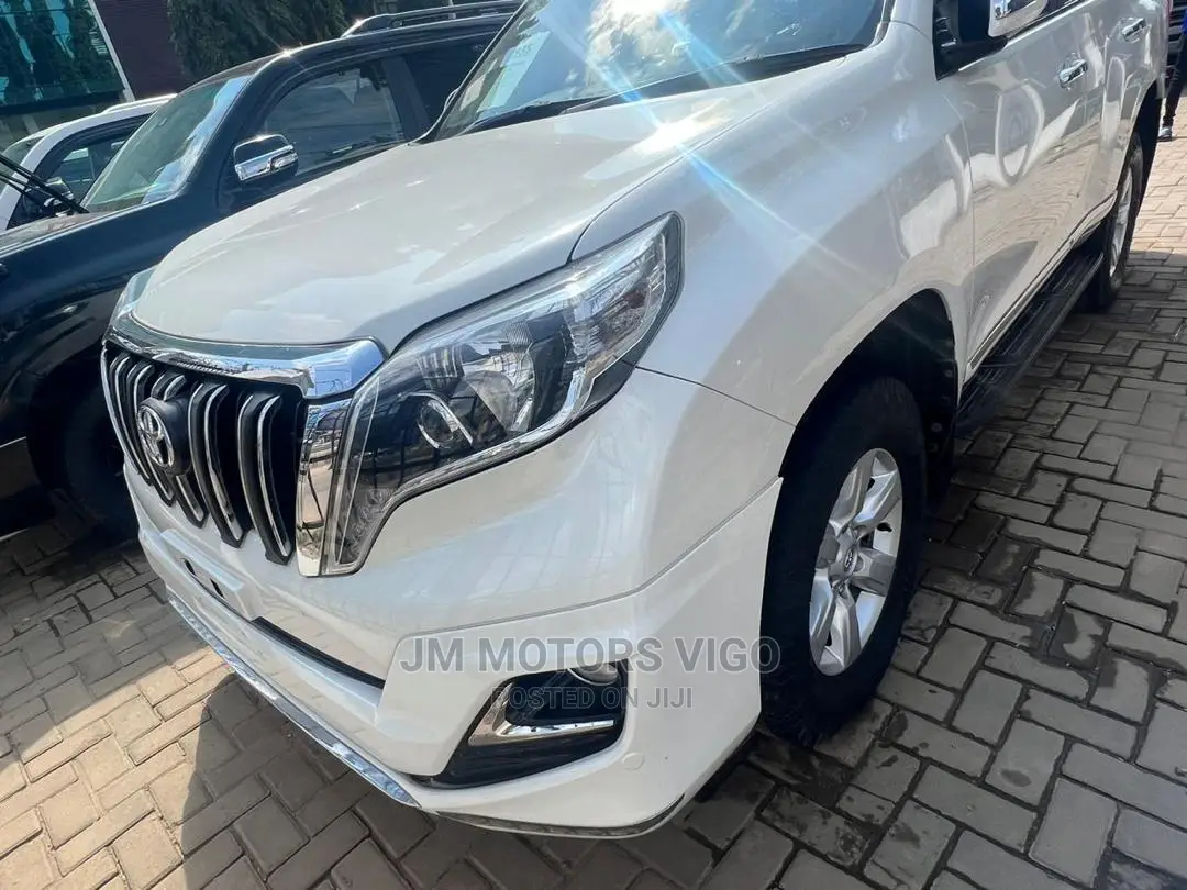 Toyota Land Cruiser Prado 2014 White